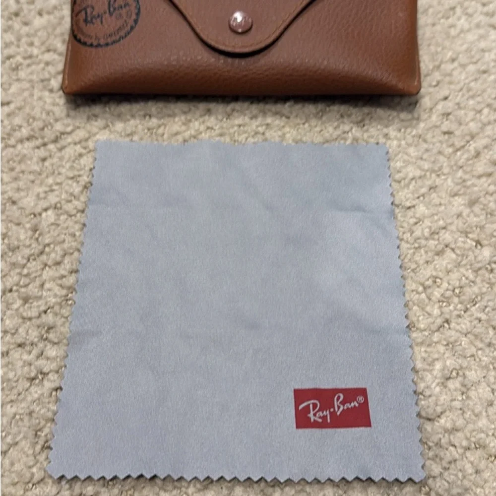 Ray-Ban Gold Aviator Sunglasses with Brown Lenses